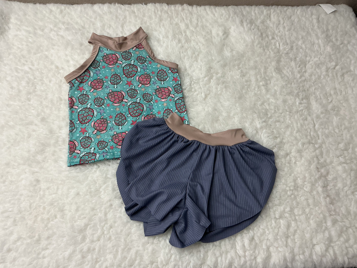 4/5 Quianna Perry set